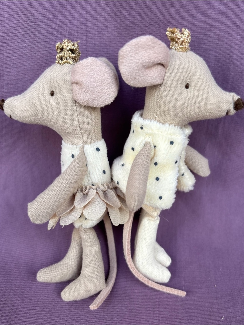 Maileg ROYAL TWIN MICE Little Sister &Brother in Matchbox Bed Collectible creme